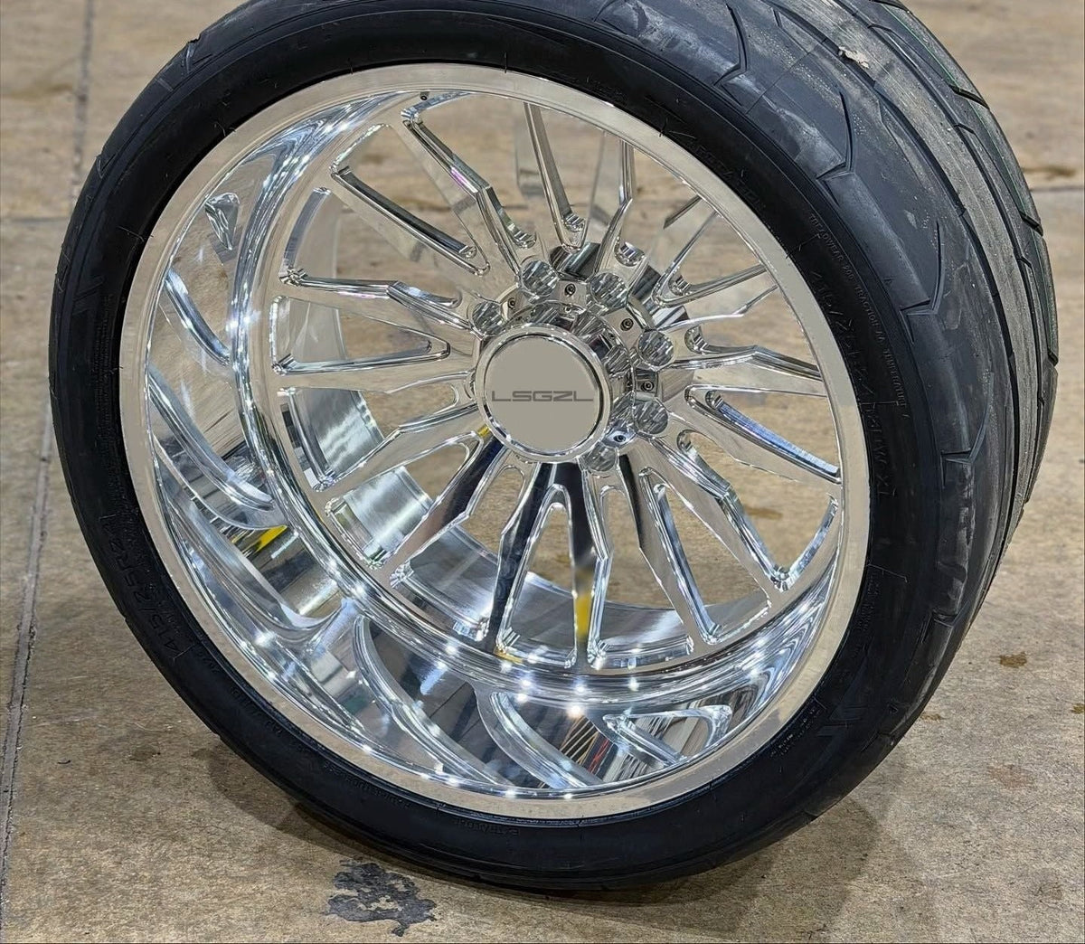 Forged Truck Wheels 22X12 24X12 24X14 26X14 28X16