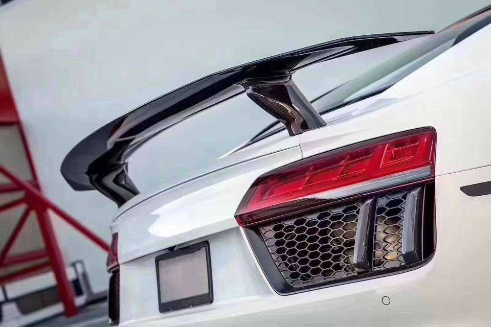 Audi R8 Carbon Fiber Body Kit — V Style: Front Lip, Rear Diffuser, Spoiler (2017–2019)